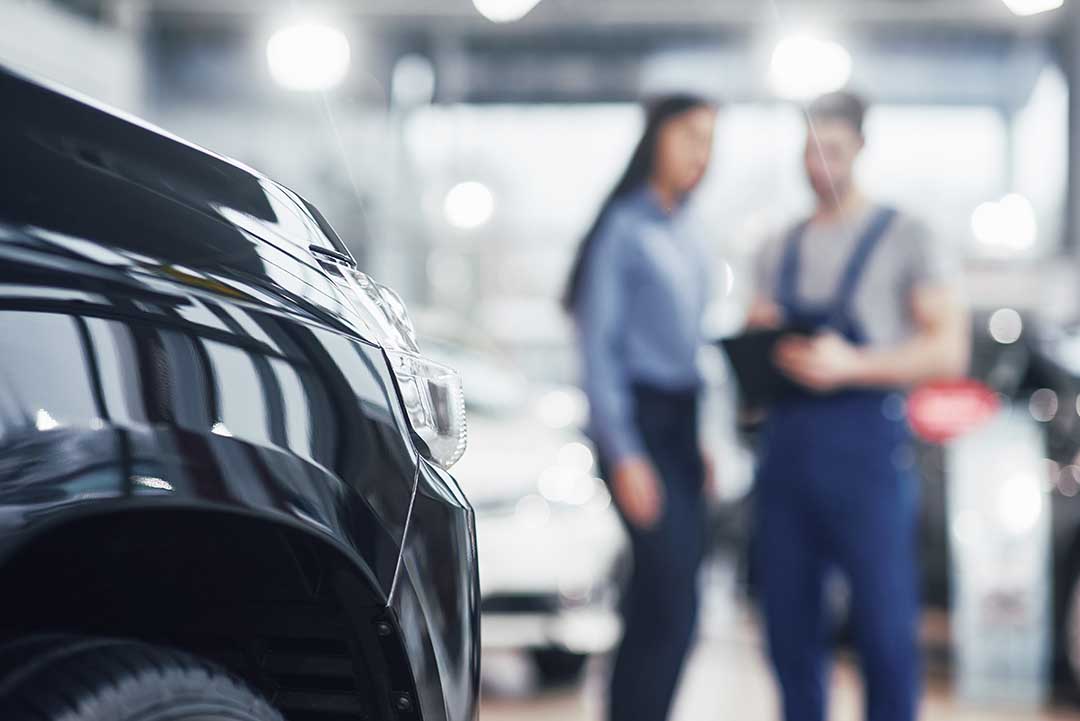 Umfrage Kundenverbundenheit: Autohändler liegen vorn